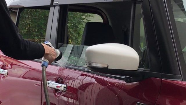 車の窓ガラスにコケが生えてる コケを取るお掃除の方法 Mamecoroエンジン