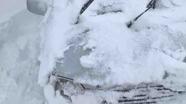 雪が降る前に行う車の雪対策のポイント 事故の無い安全運転 Mamecoroエンジン