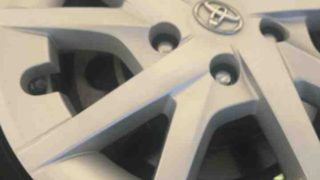 ホイールのセンターキャップの外し方 とても簡単 Mamecoroエンジン